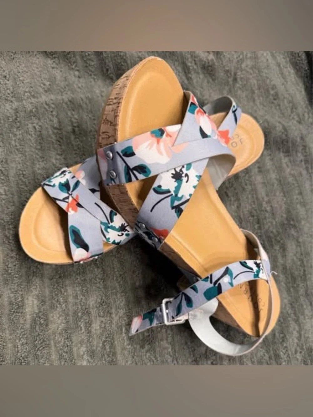 Valentina Platform Journee Collection Sandals size 12 women’s